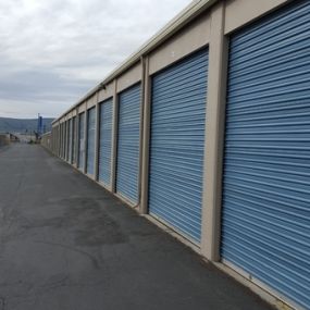 Drive-up Accessible Storage Units at Storage Court of Yakima, WA