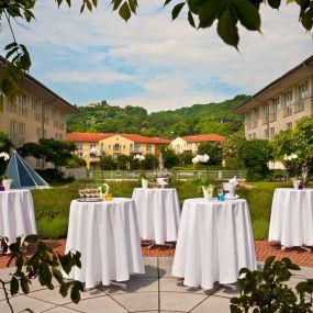 Hotel Garden Banquet