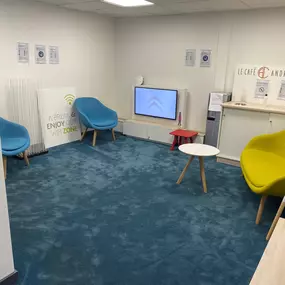 Waiting area inside the Citroen Mansfield dealership