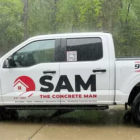 Bild von Sam The Concrete Man Raleigh