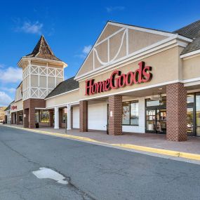 HomeGoods Shopping Nearby Camden Dulles Station in Herndon, Virginia