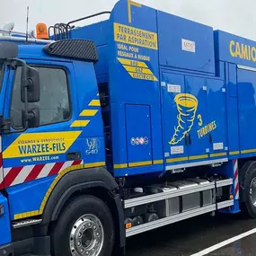 camion de la société camille warzée