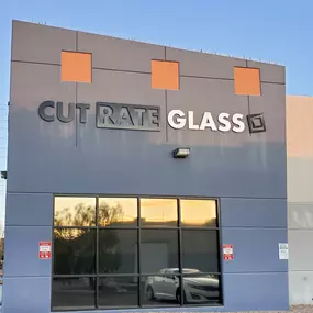 The fastest local glass replacement service located near you in Las Vegas and Henderson, Nevada.