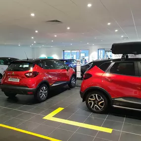 Inside the Renault Edinburgh West showroom