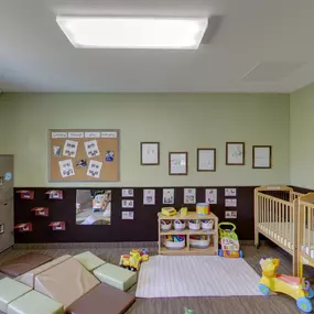 Infant Classroom at New Horizon Academy Burnsville.