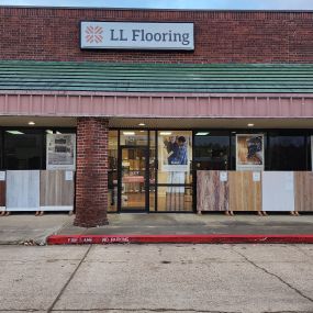 LL Flooring #1151 Shreveport | 343 Bert Kouns Industrial Loop | Storefront