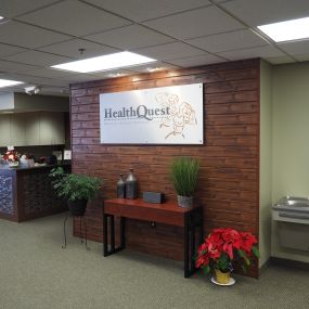 Bild von HealthQuest Physical Therapy - Macomb