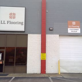LL Flooring #1137 Nitro | 4200 First Avenue | Storefront