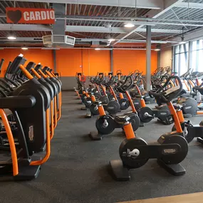 Basic-Fit Leeuwarden De Centrale - cardio