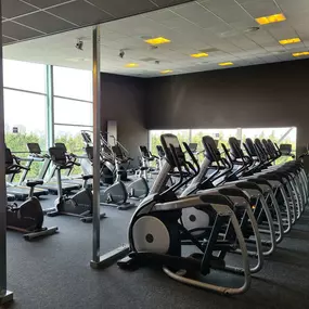 Basic-Fit Leeuwarden Tijsmaweg 24/7 - cardio