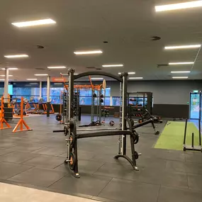 Basic-Fit Enschede Oosterstraat 24/7 - free weight zone