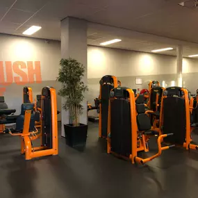 Basic-Fit Nijverdal Piet Heinweg 24/7 - strength zone