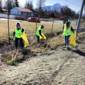 Volunteering- Keeping it clean!