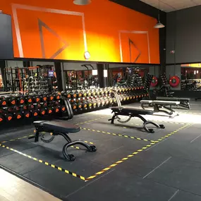 Basic-Fit Utrecht Franciscusdreef 24/7 - free weight zone