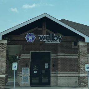 Exterior front entrance of credit union in Friendswood North