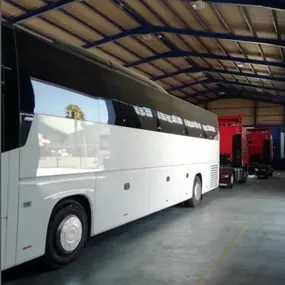 Alfotrailer_Autobuses_Almendralejo_Badajoz.jpg