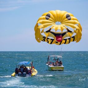 parasail and shuttle boat