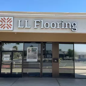 LL Flooring #1371 Redlands | 1448 Industrial Park Avenue | Storefront