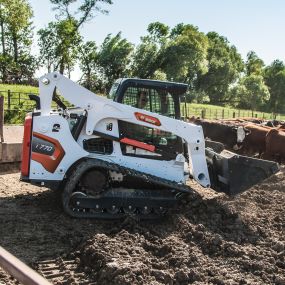 Bobcat T770 compact track loader