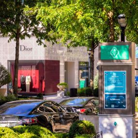 Buckhhead village with luxury shopping and dining