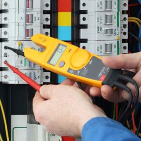 DK Electrical Solutions- Commercial Service
