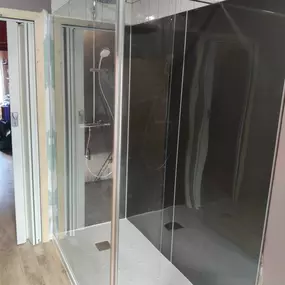 douche à l'italienne installée par la société Petitjean Services à Houyet