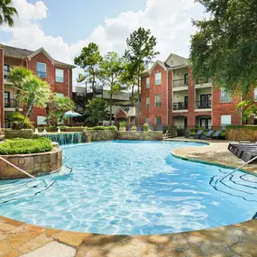 Brompton sparkling pool with fountains