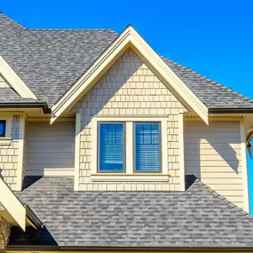 We have extensive knowledge of roofing materials and types of siding, from metal roofing and asphalt shingles to aluminum siding and replacement siding. Let Murray Built Construction be your partner in keeping your home secure and beautiful.