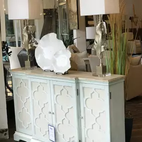 Curated Fine Furnishings & Design – 513.683.2233
Experience the DIFFERENCE!
Experienced Designers – Call or Come Visit!