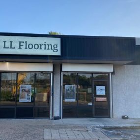 LL Flooring #1025 Austin | 8627 N I-35 | Storefront