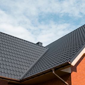 Metal roofing is fast becoming a favorite all across the Northwest.