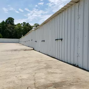 Our extra-wide paved concrete aisles and easy-access drive-up storage units mean you won't have to make any sharp turns to get your boat, RV or trailer into your unit.