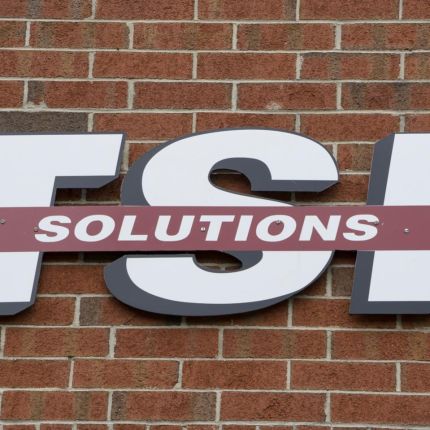 Logotyp från TSI Solutions