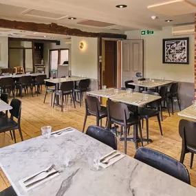 PizzaExpress Beaconsfield London End