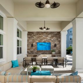 Covered Veranda at Waverly Terrace luxury apartments in Temple Terrace, FL