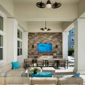 Covered Veranda at Waverly Terrace luxury apartments in Temple Terrace, FL