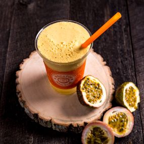 Mecatos Bakery & Cafe W. Colonial Dr Passion fruit smoothie