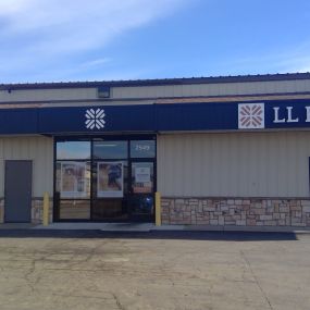 LL Flooring #1404 Billings | 2549 Enterprise Ave | Storefront