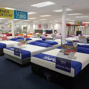 Bild von Dreams Merthyr Tydfil - Store and Clearance Centre