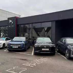 Evans Halshaw DS Salon Cardiff Dealership Exterior