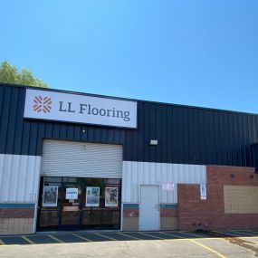 LL Flooring #1019 Phoenix | 2120 S 7TH Street | Storefront