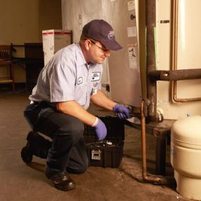 Roto-Rooter Jackson, TN Professional fixing water-heater