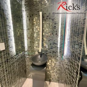 Bild von Rick's Hardware & Decorative Plumbing