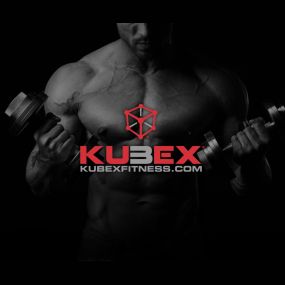 Kubex Fitness man lifting weights