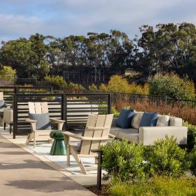 Camden Hillcrest Apartments San Diego CA outdoor resident lounge with ample seating