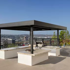 Camden Hillcrest Apartments San Diego CA outdoor barbecue and kitchen area with sink and hot plate grill