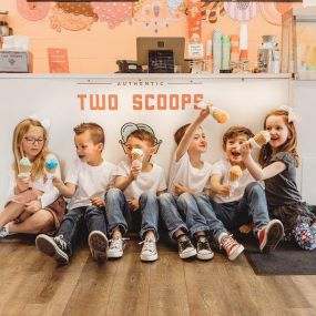 Bild von Two Scoops Creamery Plaza Midwood