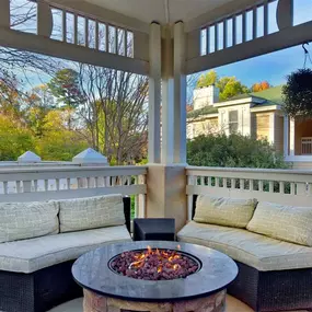 Fire Pit Lounge