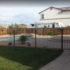 Call now for a fence contractor your can trust!