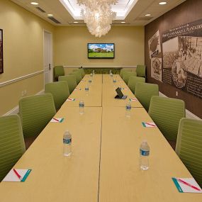 Miami Lakes Hotel and Golf Conference Room